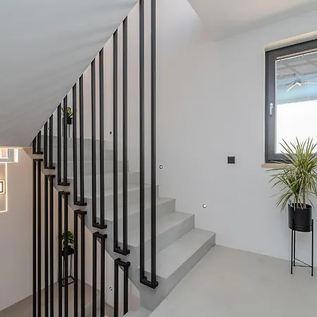 Gorgeous In Privlaka Holiday home Zadar