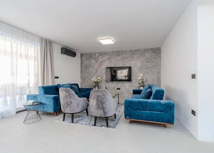 Ferienhaus Stunning In Privlaka *