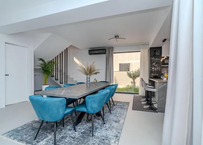 Stunning In Privlaka Ferienhaus