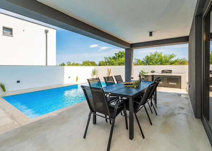 Casa vacanze Stunning In Privlaka