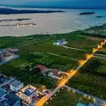 Σπίτι διακοπών Stunning In Privlaka *
