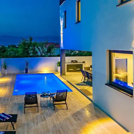 4 Bedroom Lovely In * Zadar