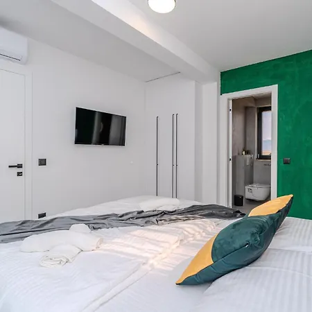 Holiday home 4 Bedroom Lovely In Zadar